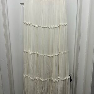 Elegant White Tiered Women's Skirt